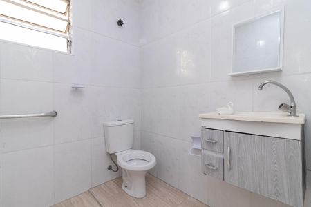 Casa à venda com 125m², 3 quartos e 2 vagasBanheiro 1