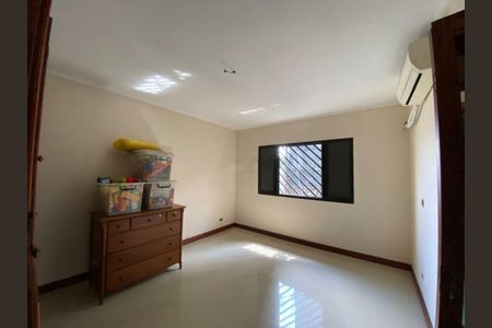 Casa à venda com 175m², 3 quartos e 2 vagas