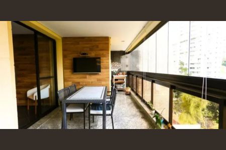 Apartamento à venda com 220m², 3 quartos e 4 vagas Apartamento à venda com 220m², 3 quartos e 4 vagasFoto 06