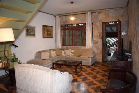 Foto 01 de casa à venda com 3 quartos, 170m² em Mirandópolis, São Paulo