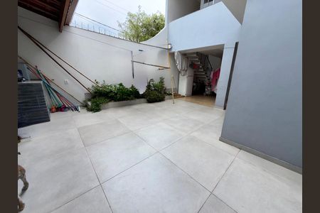 Casa à venda com 236m², 5 quartos e 3 vagasFoto 08