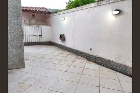 Casa à venda com 4 quartos, 240m² em São Francisco, Niterói