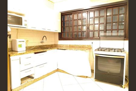 Casa à venda com 4 quartos, 240m² em São Francisco, Niterói