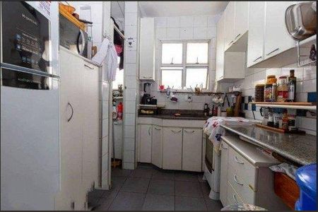 Apartamento à venda com 3 quartos, 138m² em Santa Efigênia, Belo Horizonte