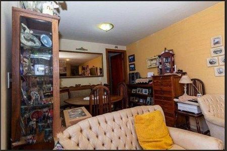 Apartamento à venda com 3 quartos, 138m² em Santa Efigênia, Belo Horizonte