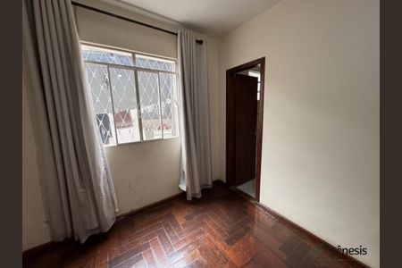 Casa à venda com 5 quartos, 268m² em Betânia, Belo Horizonte