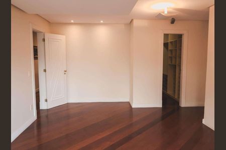 Casa de condomínio à venda com 984m², 5 quartos e 3 vagas