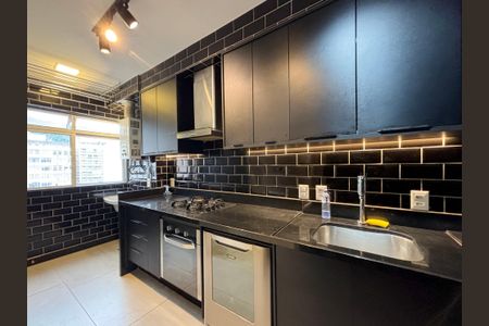 Apartamento à venda com 96m², 3 quartos e 2 vagas Apartamento à venda com 96m², 3 quartos e 2 vagasCozinha