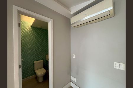 Apartamento à venda com 96m², 3 quartos e 2 vagas Apartamento à venda com 96m², 3 quartos e 2 vagasLavabo