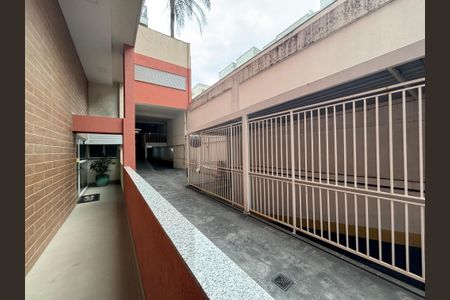 Apartamento à venda com 96m², 3 quartos e 2 vagas Apartamento à venda com 96m², 3 quartos e 2 vagasPortaria