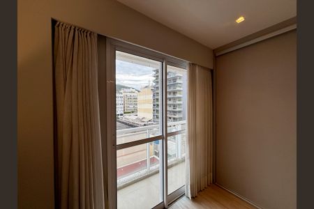 Apartamento à venda com 96m², 3 quartos e 2 vagas Apartamento à venda com 96m², 3 quartos e 2 vagasSuíte