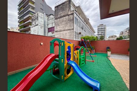 Apartamento à venda com 96m², 3 quartos e 2 vagas Apartamento à venda com 96m², 3 quartos e 2 vagasÁrea comum