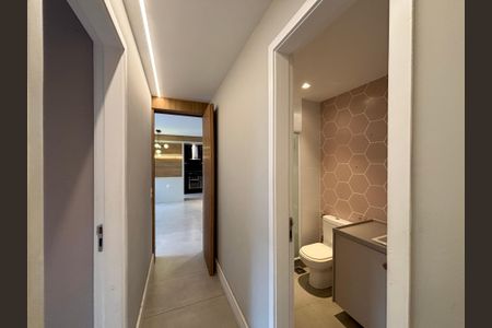 Apartamento à venda com 96m², 3 quartos e 2 vagas Apartamento à venda com 96m², 3 quartos e 2 vagasBanheiro social