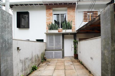 Casa para alugar com 107m², 2 quartos e 1 vaga Casa para alugar com 107m², 2 quartos e 1 vagaGaragem