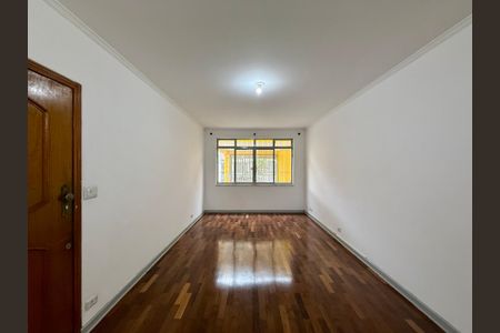 Casa para alugar com 156m², 3 quartos e 2 vagas Casa para alugar com 156m², 3 quartos e 2 vagasSala
