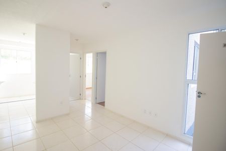 Sala de apartamento para alugar com 2 quartos, 42m² em Caiapos, Contagem
