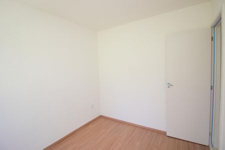 Quarto 2 de apartamento para alugar com 2 quartos, 42m² em Caiapos, Contagem