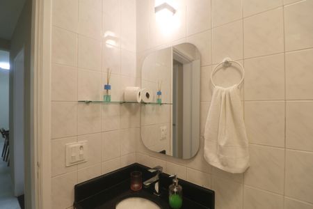 Apartamento para alugar com 64m², 2 quartos e 1 vaga Apartamento para alugar com 64m², 2 quartos e 1 vagaBanheiro Social