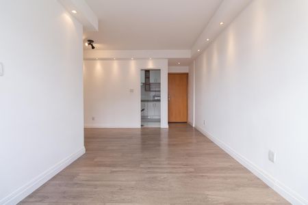 Apartamento para alugar com 78m², 2 quartos e 1 vagaSala