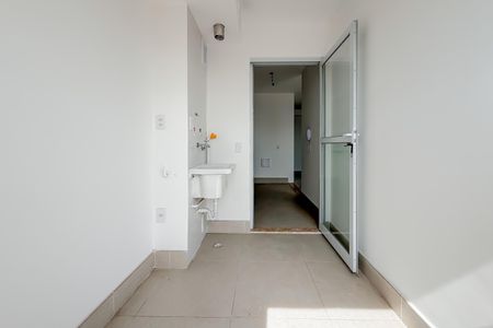 Apartamento à venda com 83m², 3 quartos e 1 vagaÁrea de Serviço