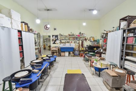 Casa à venda com 150m², 2 quartos e sem vaga Casa à venda com 150m², 2 quartos e sem vagaQuarto 1