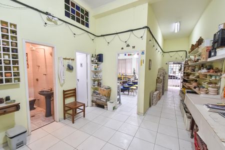 Sala de casa à venda com 2 quartos, 150m² em Liberdade, São Paulo