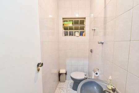 Casa à venda com 150m², 2 quartos e sem vaga Casa à venda com 150m², 2 quartos e sem vagaBanheiro