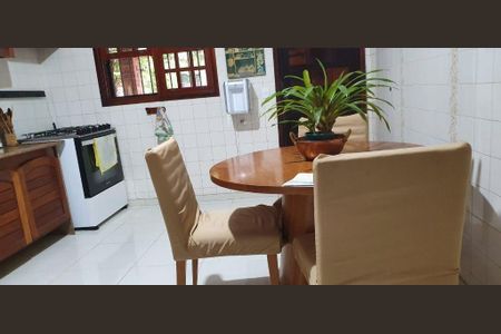 Casa à venda com 3 quartos, 154m² em Piratininga, Niterói