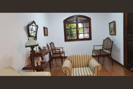 Casa à venda com 3 quartos, 154m² em Piratininga, Niterói