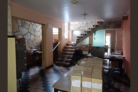 Casa à venda com 165m², 1 quarto e 1 vaga