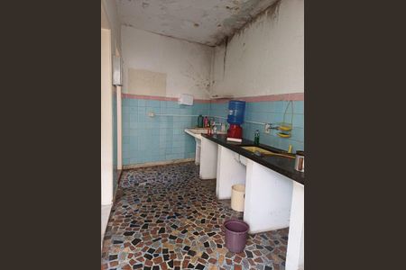 Casa à venda com 165m², 1 quarto e 1 vaga