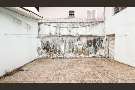 Casa à venda com 233m², 3 quartos e 3 vagasQuintal