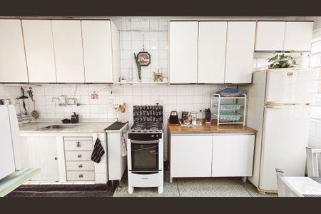 Casa à venda com 233m², 3 quartos e 3 vagasCozinha