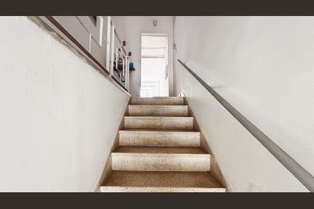 Casa à venda com 233m², 3 quartos e 3 vagasEscada