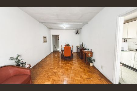 Sala de casa à venda com 3 quartos, 233m² em Vila Baruel, São Paulo