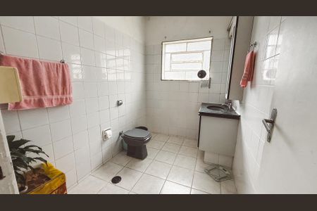 Casa à venda com 233m², 3 quartos e 3 vagasQuarto 2