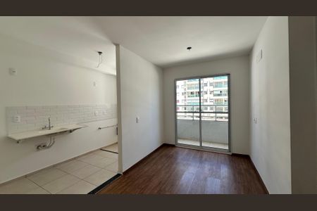 Sala de apartamento para alugar com 2 quartos, 50m² em Recreio dos Bandeirantes, Rio de Janeiro