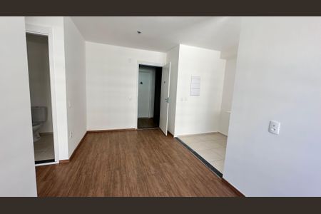 Sala de apartamento para alugar com 2 quartos, 50m² em Recreio dos Bandeirantes, Rio de Janeiro