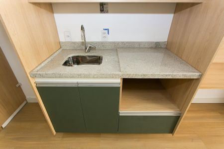 Cozinha de kitnet/studio para alugar com 1 quarto, 23m² em Tatuapé, São Paulo