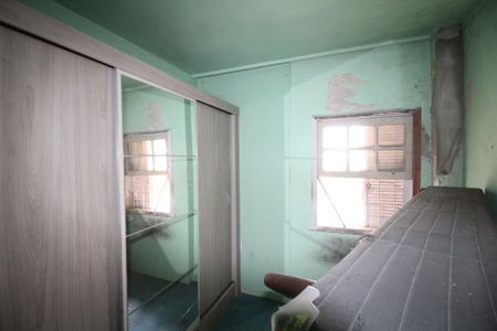 Quarto 2 de casa à venda com 5 quartos, 468m² em Vila Jardim, Porto Alegre