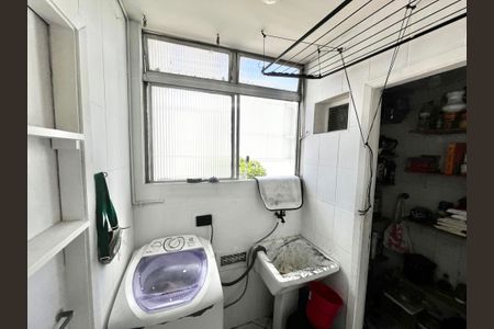 Apartamento à venda com 55m², 2 quartos e 1 vaga Apartamento à venda com 55m², 2 quartos e 1 vagaÁrea de Serviço