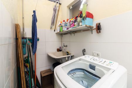 Casa à venda com 80m², 2 quartos e 2 vagas Casa à venda com 80m², 2 quartos e 2 vagasÁrea de Serviço