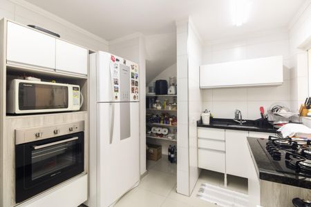 Casa à venda com 80m², 2 quartos e 2 vagas Casa à venda com 80m², 2 quartos e 2 vagasCozinha