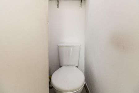 Casa à venda com 80m², 2 quartos e 2 vagas Casa à venda com 80m², 2 quartos e 2 vagasLavabo