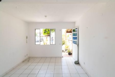 Casa de condomínio para alugar com 55m², 2 quartos e 1 vagaSala