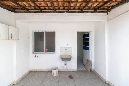 Casa de condomínio para alugar com 55m², 2 quartos e 1 vagaÁrea de Serviço