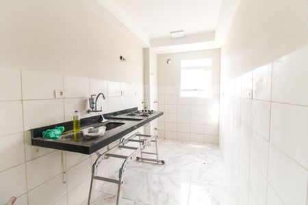 Apartamento à venda com 45m², 2 quartos e 1 vaga Apartamento à venda com 45m², 2 quartos e 1 vagaCozinha e Área de Serviço