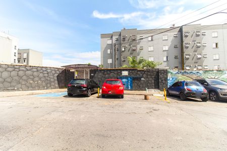 Apartamento à venda com 45m², 2 quartos e 1 vaga Apartamento à venda com 45m², 2 quartos e 1 vagaFachada