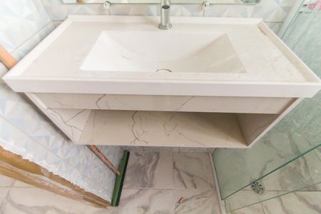 Apartamento à venda com 45m², 2 quartos e 1 vaga Apartamento à venda com 45m², 2 quartos e 1 vagaBanheiro