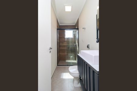 Banheiro de apartamento à venda com 1 quarto, 39m² em Aeroporto, São Paulo